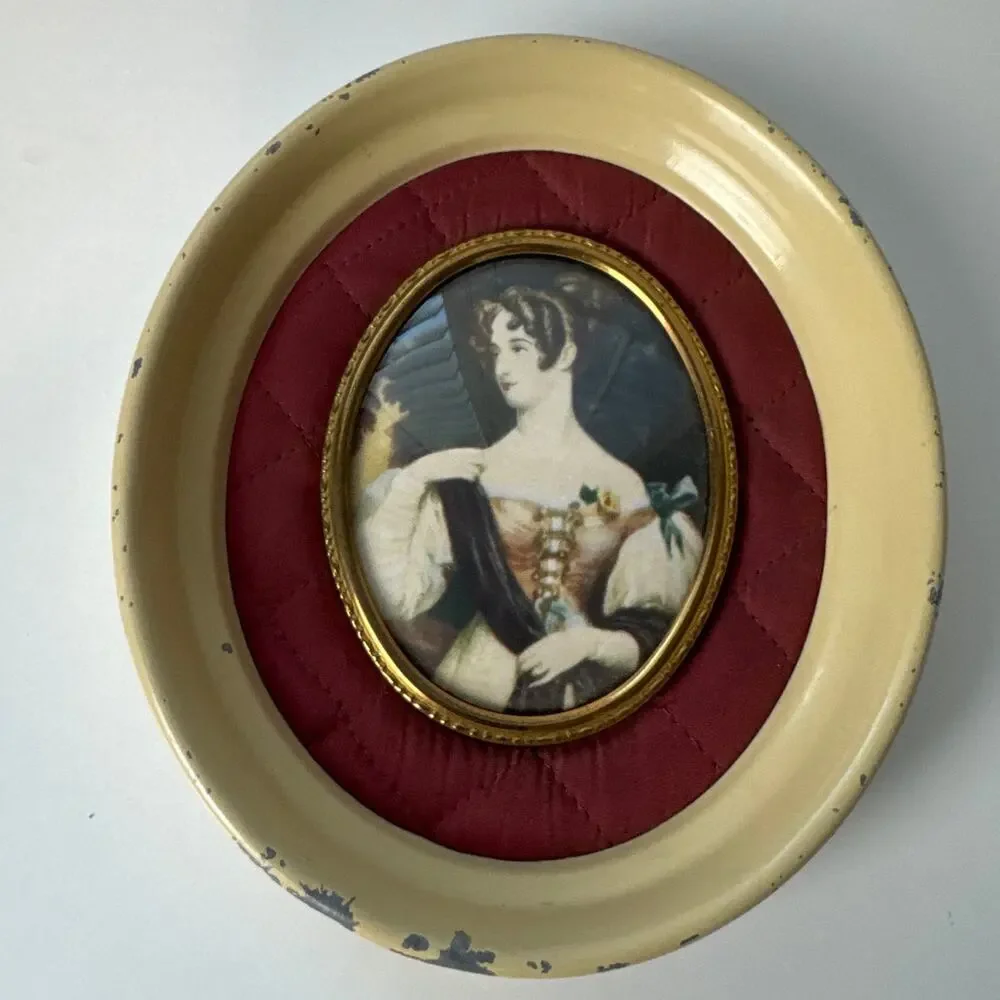 Vintage Victorian Lady Portrait Miniature Oval Cameo Frame Sir W.C. Ross Style